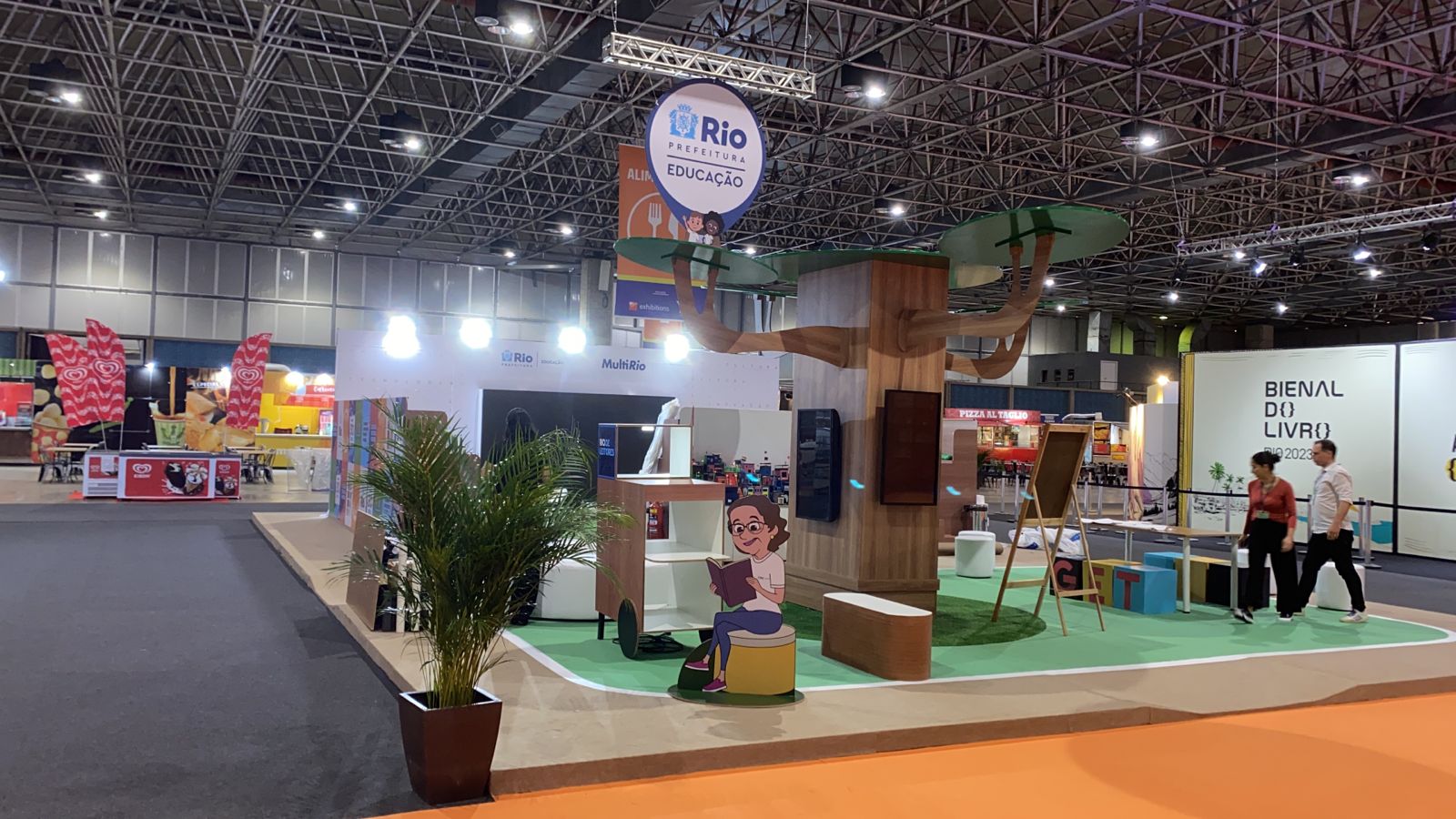 Da concepção à execução, trabalhamos de forma integrada para oferecer soluções visuais inovadoras e alinhadas ao conceito do evento.